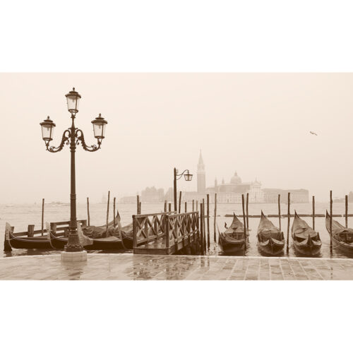 VENICE AUTUMN